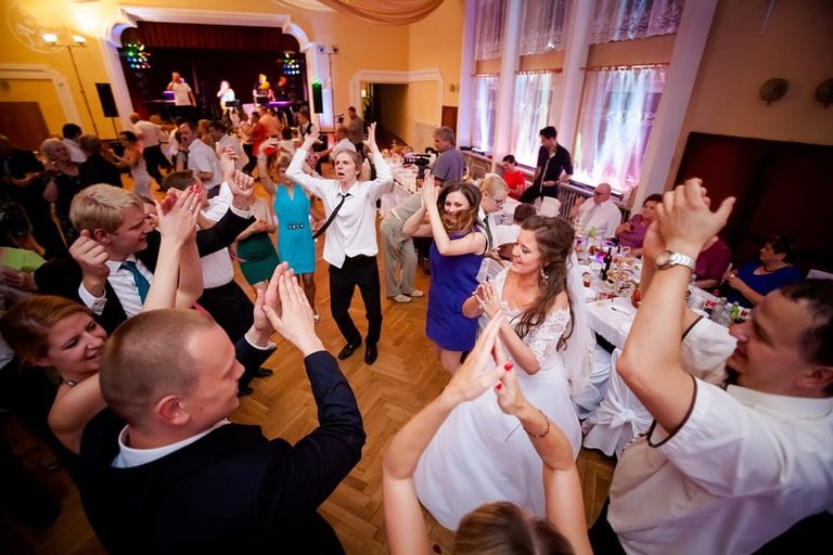 Anna i Jacek Bieniek; fotograf slubny slask; dwoje fotografow na slub; fotografowie slubni slask; fotograf slubny bielsko; fotografia slubna, reportaz slubny, www.magiaobrazu.com, zdjecia slubne, fotoreportaz slubny; fotograf pszczyna; zdjecia slubne bielsko; osp bestwina