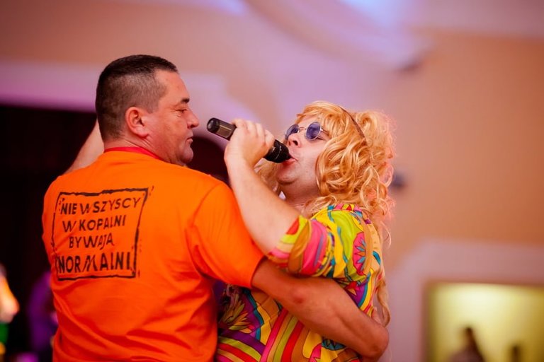 Anna i Jacek Bieniek; fotograf slubny slask; dwoje fotografow na slub; fotografowie slubni slask; fotograf slubny bielsko; fotografia slubna, reportaz slubny, www.magiaobrazu.com, zdjecia slubne, fotoreportaz slubny; fotograf pszczyna; zdjecia slubne bielsko; osp bestwina