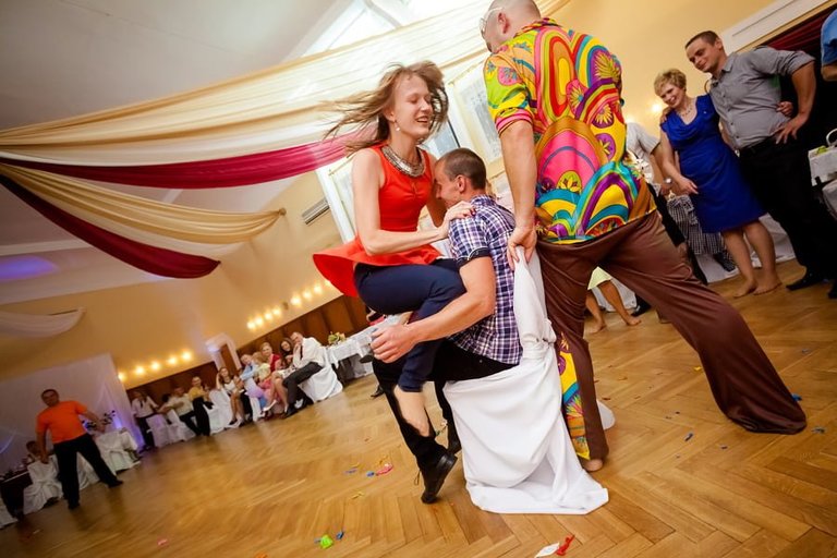 Anna i Jacek Bieniek; fotograf slubny slask; dwoje fotografow na slub; fotografowie slubni slask; fotograf slubny bielsko; fotografia slubna, reportaz slubny, www.magiaobrazu.com, zdjecia slubne, fotoreportaz slubny; fotograf pszczyna; zdjecia slubne bielsko; osp bestwina