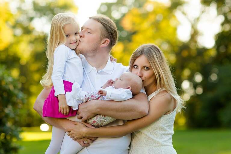 lifestylowa sesja rodzinna pszczyna, lifestylowe sesje rodzinne pszczyna, sesje dzieciece pszczyna, zdjecia dzieciece pszczyna, fotografia noworodkowa pszczyna, sesja rodzinna bielsko, fotografia rodzinna śląsk, zdjęcia portretowe pszczyna, sesja portretowa bielsko, zdjęcia w plenerze bielsko, rodzina w plenerze sląsk, fotografia dziecięca bielsko, zdjęcia dzieci bielsko, fotografia rodzinna bielsko-biala, fotografia rodzinna slask, zdjecia ludzi slask, zdjecia dla rodzin, fotograf fotograf rodzinny slask, , fotograf czechowice, fotografia bielsko, zdjecia slask, www.magiaobrazu.com,