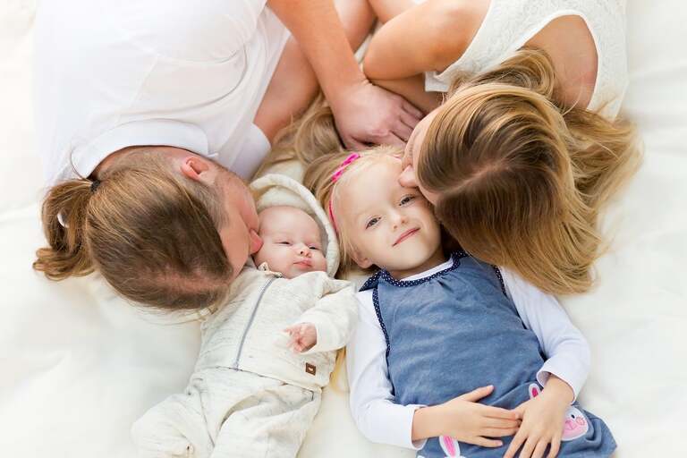 lifestylowa sesja rodzinna pszczyna, lifestylowe sesje rodzinne pszczyna, sesje dzieciece pszczyna, zdjecia dzieciece pszczyna, fotografia noworodkowa pszczyna, sesja rodzinna bielsko, fotografia rodzinna śląsk, zdjęcia portretowe pszczyna, sesja portretowa bielsko, zdjęcia w plenerze bielsko, rodzina w plenerze sląsk, fotografia dziecięca bielsko, zdjęcia dzieci bielsko, fotografia rodzinna bielsko-biala, fotografia rodzinna slask, zdjecia ludzi slask, zdjecia dla rodzin, fotograf fotograf rodzinny slask, , fotograf czechowice, fotografia bielsko, zdjecia slask, www.magiaobrazu.com,