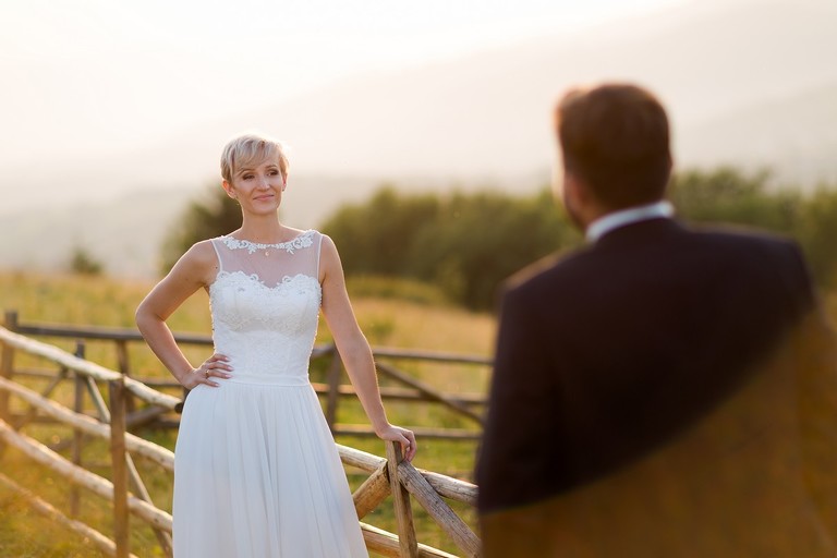 sesja slubna w gorach, plener slubny w gorach, sesja slubna w beskidach, plener slubny beskidy, zdjecia slubne zywiec, fotografia slubna slask, zdjecia slubne slask, romantyczny plener slubny, fotograf slubny bielsko, plener slubny w lesie slask, sesja slubna w lesie slask, plener slubny las slask, fotografia slubna slask, zdjecia slubne slask, fotografia slubna katowice, zdjecia slubne katowice, romantyczna sesja slubna slask, zdjecia slubne bielsko, fotografia slubna bielsko, oryginalny plener slubny, oryginalna sesja slubna, www.magiaobrazu.com, Anna i Jacek Bieniek,