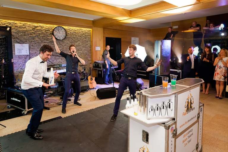 fotografia slubna szczyrk, zdjecia slubne szczyrk, slub w kosciele na gorce w szczyrku, wesele whotelu meta szczyrk, hotel meta szczyrk, kosciol na gorce szczyrk, fotograf slubny zakopane, zdjecia slubne zakopane, fotografia slubna zakopane, zdjecia slubne bielsko, fotograf slubny bielsko, fotografia slubna cieszyn, www.magiaobrazu.com, zdjecia slubne bielsko, fotografia slubna slask, zdjecia slubne zywiec, zdjecia slubne cieszyn, dwoch fotografow na slub, zdjecia slubne slask,