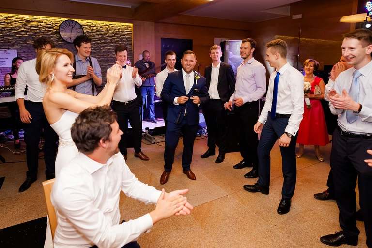 fotografia slubna szczyrk, zdjecia slubne szczyrk, slub w kosciele na gorce w szczyrku, wesele whotelu meta szczyrk, hotel meta szczyrk, kosciol na gorce szczyrk, fotograf slubny zakopane, zdjecia slubne zakopane, fotografia slubna zakopane, zdjecia slubne bielsko, fotograf slubny bielsko, fotografia slubna cieszyn, www.magiaobrazu.com, zdjecia slubne bielsko, fotografia slubna slask, zdjecia slubne zywiec, zdjecia slubne cieszyn, dwoch fotografow na slub, zdjecia slubne slask,