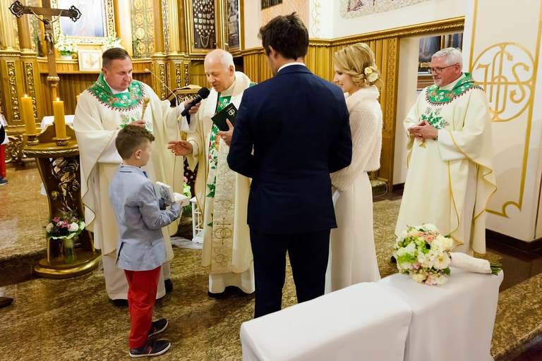 fotografia slubna szczyrk, zdjecia slubne szczyrk, slub w kosciele na gorce w szczyrku, wesele whotelu meta szczyrk, hotel meta szczyrk, kosciol na gorce szczyrk, fotograf slubny zakopane, zdjecia slubne zakopane, fotografia slubna zakopane, zdjecia slubne bielsko, fotograf slubny bielsko, fotografia slubna cieszyn, www.magiaobrazu.com, zdjecia slubne bielsko, fotografia slubna slask, zdjecia slubne zywiec, zdjecia slubne cieszyn, dwoch fotografow na slub, zdjecia slubne slask,