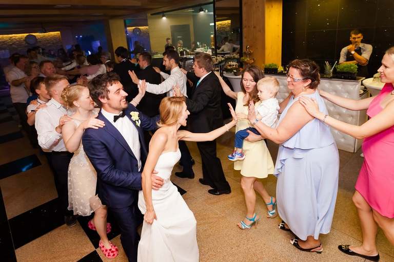 fotografia slubna szczyrk, zdjecia slubne szczyrk, slub w kosciele na gorce w szczyrku, wesele whotelu meta szczyrk, hotel meta szczyrk, kosciol na gorce szczyrk, fotograf slubny zakopane, zdjecia slubne zakopane, fotografia slubna zakopane, zdjecia slubne bielsko, fotograf slubny bielsko, fotografia slubna cieszyn, www.magiaobrazu.com, zdjecia slubne bielsko, fotografia slubna slask, zdjecia slubne zywiec, zdjecia slubne cieszyn, dwoch fotografow na slub, zdjecia slubne slask,