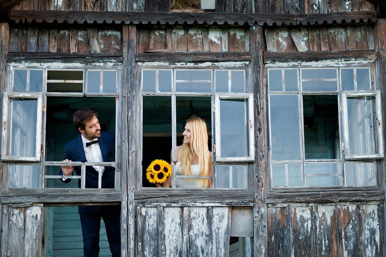 plener slubny o swicie, sesja slubna wschod slonca, plener slubny szczyrk, zdjecia slubne szczyrk, fotografia slubna szczyrk, sesja slubna w gorach, plener slubny w gorach, sesja slubna w beskidach, plener slubny beskidy, zdjecia slubne zywiec, fotografia slubna slask, zdjecia slubne slask, romantyczny plener slubny, fotograf slubny bielsko, plener slubny w lesie slask, sesja slubna w lesie slask, plener slubny las slask, fotografia slubna slask, zdjecia slubne slask, fotografia slubna katowice, zdjecia slubne katowice, romantyczna sesja slubna slask, zdjecia slubne bielsko, fotografia slubna bielsko, oryginalny plener slubny, oryginalna sesja slubna, www.magiaobrazu.com, Anna i Jacek Bieniek,