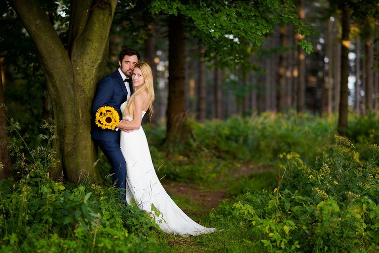 plener slubny o swicie, sesja slubna wschod slonca, plener slubny szczyrk, zdjecia slubne szczyrk, fotografia slubna szczyrk, sesja slubna w gorach, plener slubny w gorach, sesja slubna w beskidach, plener slubny beskidy, zdjecia slubne zywiec, fotografia slubna slask, zdjecia slubne slask, romantyczny plener slubny, fotograf slubny bielsko, plener slubny w lesie slask, sesja slubna w lesie slask, plener slubny las slask, fotografia slubna slask, zdjecia slubne slask, fotografia slubna katowice, zdjecia slubne katowice, romantyczna sesja slubna slask, zdjecia slubne bielsko, fotografia slubna bielsko, oryginalny plener slubny, oryginalna sesja slubna, www.magiaobrazu.com, Anna i Jacek Bieniek,