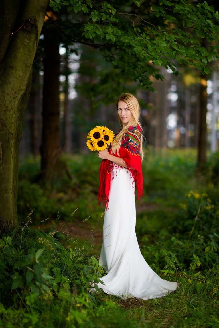 plener slubny o swicie, sesja slubna wschod slonca, plener slubny szczyrk, zdjecia slubne szczyrk, fotografia slubna szczyrk, sesja slubna w gorach, plener slubny w gorach, sesja slubna w beskidach, plener slubny beskidy, zdjecia slubne zywiec, fotografia slubna slask, zdjecia slubne slask, romantyczny plener slubny, fotograf slubny bielsko, plener slubny w lesie slask, sesja slubna w lesie slask, plener slubny las slask, fotografia slubna slask, zdjecia slubne slask, fotografia slubna katowice, zdjecia slubne katowice, romantyczna sesja slubna slask, zdjecia slubne bielsko, fotografia slubna bielsko, oryginalny plener slubny, oryginalna sesja slubna, www.magiaobrazu.com, Anna i Jacek Bieniek,