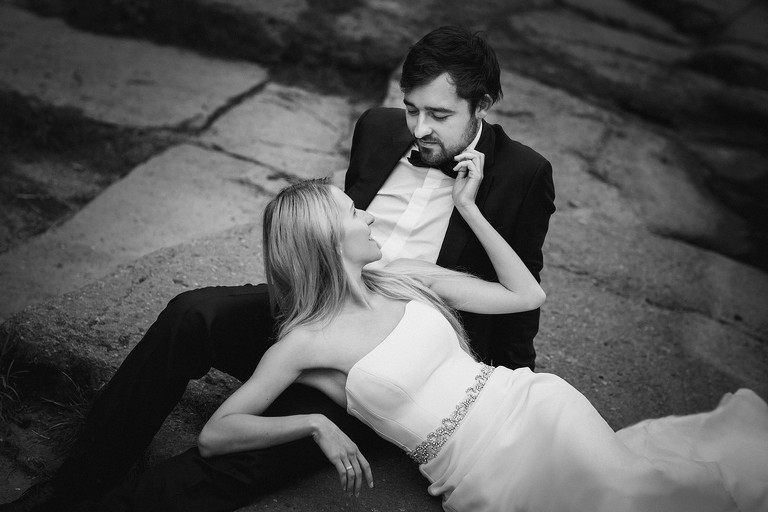 plener slubny o swicie, sesja slubna wschod slonca, plener slubny szczyrk, zdjecia slubne szczyrk, fotografia slubna szczyrk, sesja slubna w gorach, plener slubny w gorach, sesja slubna w beskidach, plener slubny beskidy, zdjecia slubne zywiec, fotografia slubna slask, zdjecia slubne slask, romantyczny plener slubny, fotograf slubny bielsko, plener slubny w lesie slask, sesja slubna w lesie slask, plener slubny las slask, fotografia slubna slask, zdjecia slubne slask, fotografia slubna katowice, zdjecia slubne katowice, romantyczna sesja slubna slask, zdjecia slubne bielsko, fotografia slubna bielsko, oryginalny plener slubny, oryginalna sesja slubna, www.magiaobrazu.com, Anna i Jacek Bieniek,