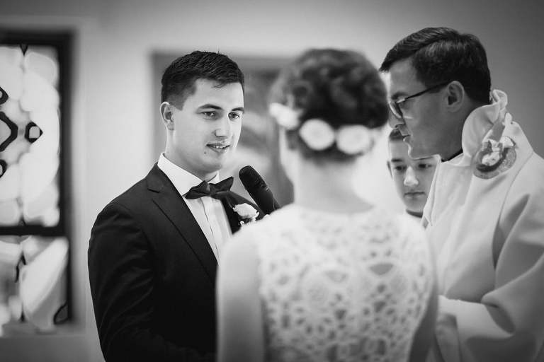 fotografia slubna bielsko, zdjecia slubne bielsko, fotograf slubny slask, zdjecia slubne slask,, slub w kosciele w kobielicach, wesele w karczmie kuban goczalkowice, wesele w goczalkowicach, fotografia slubna katowice, zdjecia slubne katowice, zdjecia slubne zywiec, fotografia slubna, zdjecia slubne bielsko, fotograf slubny bielsko, fotograf slubny cieszyn, fotografia slubna cieszyn, www.magiaobrazu.com, zdjecia slubne czechowice, fotografia slubna slask, zdjecia slubne zywiec, zdjecia slubne cieszyn, dwoch fotografow na slub,