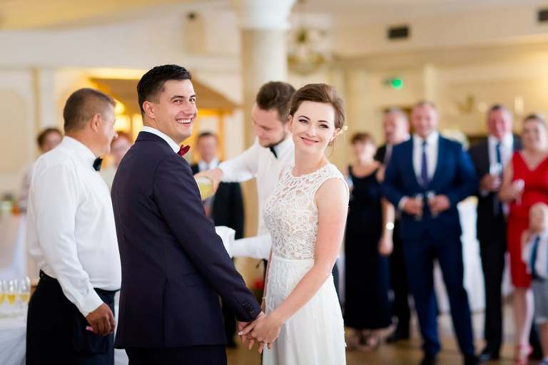 fotografia slubna bielsko, zdjecia slubne bielsko, fotograf slubny slask, zdjecia slubne slask,, slub w kosciele w kobielicach, wesele w karczmie kuban goczalkowice, wesele w goczalkowicach, fotografia slubna katowice, zdjecia slubne katowice, zdjecia slubne zywiec, fotografia slubna, zdjecia slubne bielsko, fotograf slubny bielsko, fotograf slubny cieszyn, fotografia slubna cieszyn, www.magiaobrazu.com, zdjecia slubne czechowice, fotografia slubna slask, zdjecia slubne zywiec, zdjecia slubne cieszyn, dwoch fotografow na slub,