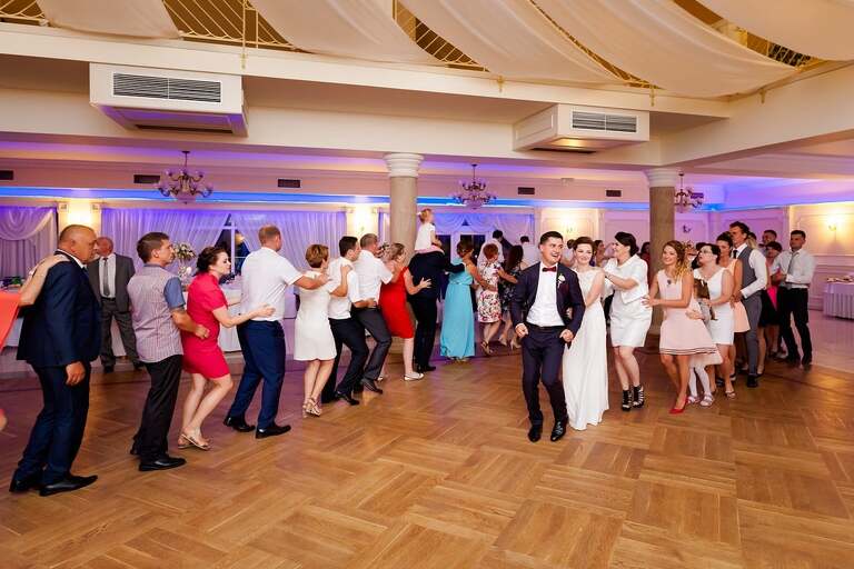 fotografia slubna bielsko, zdjecia slubne bielsko, fotograf slubny slask, zdjecia slubne slask,, slub w kosciele w kobielicach, wesele w karczmie kuban goczalkowice, wesele w goczalkowicach, fotografia slubna katowice, zdjecia slubne katowice, zdjecia slubne zywiec, fotografia slubna, zdjecia slubne bielsko, fotograf slubny bielsko, fotograf slubny cieszyn, fotografia slubna cieszyn, www.magiaobrazu.com, zdjecia slubne czechowice, fotografia slubna slask, zdjecia slubne zywiec, zdjecia slubne cieszyn, dwoch fotografow na slub,