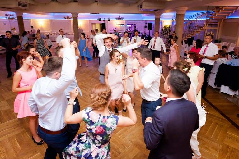 fotografia slubna bielsko, zdjecia slubne bielsko, fotograf slubny slask, zdjecia slubne slask,, slub w kosciele w kobielicach, wesele w karczmie kuban goczalkowice, wesele w goczalkowicach, fotografia slubna katowice, zdjecia slubne katowice, zdjecia slubne zywiec, fotografia slubna, zdjecia slubne bielsko, fotograf slubny bielsko, fotograf slubny cieszyn, fotografia slubna cieszyn, www.magiaobrazu.com, zdjecia slubne czechowice, fotografia slubna slask, zdjecia slubne zywiec, zdjecia slubne cieszyn, dwoch fotografow na slub,