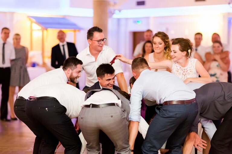 fotografia slubna bielsko, zdjecia slubne bielsko, fotograf slubny slask, zdjecia slubne slask,, slub w kosciele w kobielicach, wesele w karczmie kuban goczalkowice, wesele w goczalkowicach, fotografia slubna katowice, zdjecia slubne katowice, zdjecia slubne zywiec, fotografia slubna, zdjecia slubne bielsko, fotograf slubny bielsko, fotograf slubny cieszyn, fotografia slubna cieszyn, www.magiaobrazu.com, zdjecia slubne czechowice, fotografia slubna slask, zdjecia slubne zywiec, zdjecia slubne cieszyn, dwoch fotografow na slub,