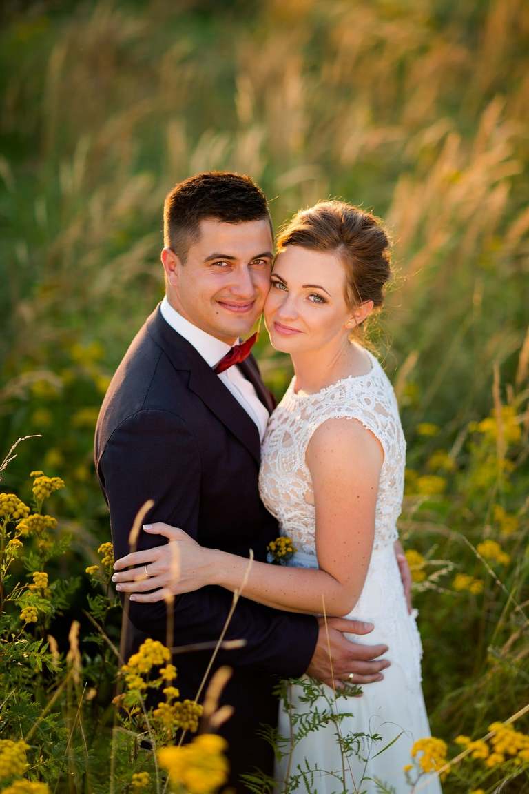 zdjecia slubne zywiec, romantyczny plener slubny, fotograf slubny bielsko, plener slubny w lesie slask, sesja slubna w lesie slask, plener slubny las slask, sesja slubna nad jeziorem slask, fotografia slubna slask, zdjecia slubne slask, fotografia slubna katowice, zdjecia slubne katowice, romantyczna sesja slubna slask, zdjecia slubne bielsko, fotografia slubna bielsko, oryginalny plener slubny, oryginalna sesja slubna, www.magiaobrazu.com, Anna i Jacek Bieniek,