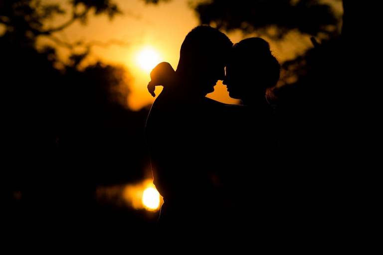 zdjecia slubne zywiec, romantyczny plener slubny, fotograf slubny bielsko, plener slubny w lesie slask, sesja slubna w lesie slask, plener slubny las slask, sesja slubna nad jeziorem slask, fotografia slubna slask, zdjecia slubne slask, fotografia slubna katowice, zdjecia slubne katowice, romantyczna sesja slubna slask, zdjecia slubne bielsko, fotografia slubna bielsko, oryginalny plener slubny, oryginalna sesja slubna, www.magiaobrazu.com, Anna i Jacek Bieniek,