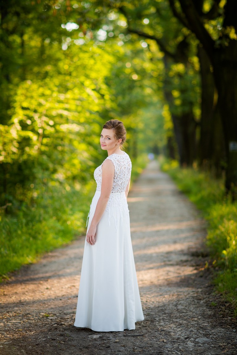 zdjecia slubne zywiec, romantyczny plener slubny, fotograf slubny bielsko, plener slubny w lesie slask, sesja slubna w lesie slask, plener slubny las slask, sesja slubna nad jeziorem slask, fotografia slubna slask, zdjecia slubne slask, fotografia slubna katowice, zdjecia slubne katowice, romantyczna sesja slubna slask, zdjecia slubne bielsko, fotografia slubna bielsko, oryginalny plener slubny, oryginalna sesja slubna, www.magiaobrazu.com, Anna i Jacek Bieniek,