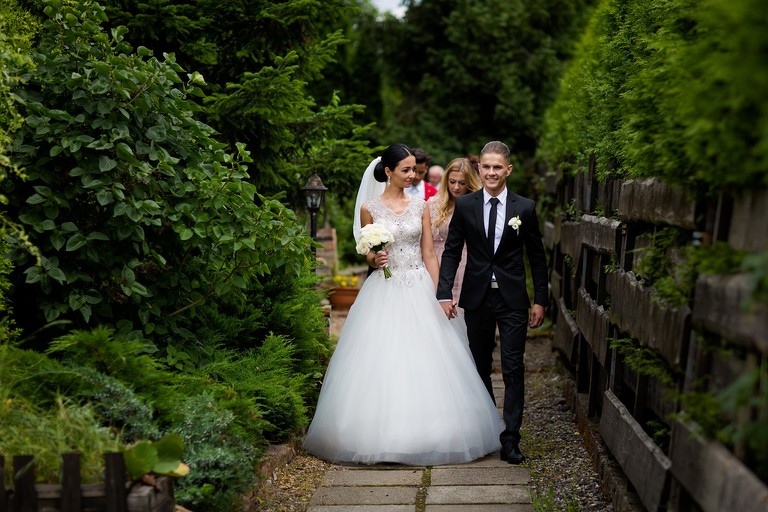 fotografia slubna tychy, zdjecia slubne tychy, wesele w hucie paprockiej, wesele huta paprocka tychy, fotograf slubny tychy, fotograf na wesele tychy, zdjecia slubne jastrzebie, fotografia slubna jastrzebie, fotograf slubny zory, zdjecia slubne zory, fotografia slubna katowice, zdjecia slubne katowice, fotograf slubny slask, slub w kosciele w tychach, fotografia slubna, zdjecia slubne bielsko, fotograf slubny bielsko, fotograf slubny cieszyn, fotografia slubna cieszyn, www.magiaobrazu.com, zdjecia slubne bielsko, fotografia slubna slask, zdjecia slubne zywiec, zdjecia slubne cieszyn, dwoch fotografow na slub, zdjecia slubne slask,