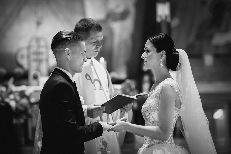 fotografia slubna tychy, zdjecia slubne tychy, wesele w hucie paprockiej, wesele huta paprocka tychy, fotograf slubny tychy, fotograf na wesele tychy, zdjecia slubne jastrzebie, fotografia slubna jastrzebie, fotograf slubny zory, zdjecia slubne zory, fotografia slubna katowice, zdjecia slubne katowice, fotograf slubny slask, slub w kosciele w tychach, fotografia slubna, zdjecia slubne bielsko, fotograf slubny bielsko, fotograf slubny cieszyn, fotografia slubna cieszyn, www.magiaobrazu.com, zdjecia slubne bielsko, fotografia slubna slask, zdjecia slubne zywiec, zdjecia slubne cieszyn, dwoch fotografow na slub, zdjecia slubne slask,