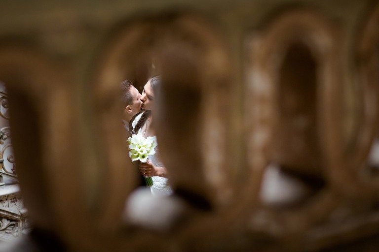 sesja slubna w palacu, plener slubny krowiarki, plener slubny w palacu w krowiarkach, sesja slubna krowiarki, klimatyczna sesja slubna w opuszczonym palacu krowiarki, fotografia slubna zory, zdjecia slubne zory, fotografia slubna rybnik, zdjecia slubne rybnik, fotograf slubny rybnik, zdjecia slubne jastrzebie, fotograf slubny jastrzebie zdroj, www.magiaobrazu.com, fotografia slubna, romantyczna sesja slubna, fotografia subna, fotograf slubny Krakow, fotografowie slubni, fotograf slask,dwoch fotografow na slub, Anna i Jacek Bieniek, zdjecia slubne slask,