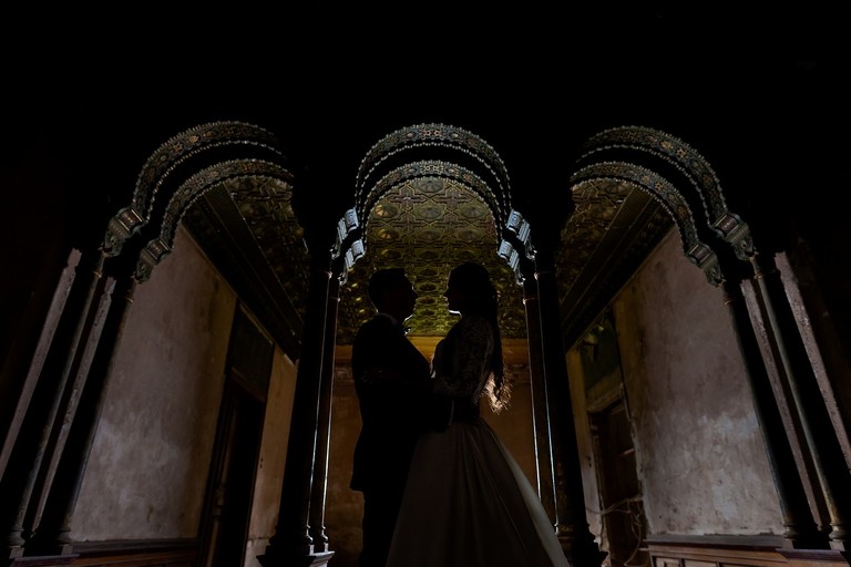 sesja slubna w palacu, plener slubny krowiarki, plener slubny w palacu w krowiarkach, sesja slubna krowiarki, klimatyczna sesja slubna w opuszczonym palacu krowiarki, fotografia slubna zory, zdjecia slubne zory, fotografia slubna rybnik, zdjecia slubne rybnik, fotograf slubny rybnik, zdjecia slubne jastrzebie, fotograf slubny jastrzebie zdroj, www.magiaobrazu.com, fotografia slubna, romantyczna sesja slubna, fotografia subna, fotograf slubny Krakow, fotografowie slubni, fotograf slask,dwoch fotografow na slub, Anna i Jacek Bieniek, zdjecia slubne slask,