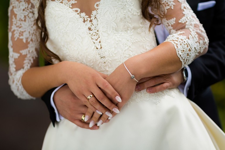 sesja slubna w palacu, plener slubny krowiarki, plener slubny w palacu w krowiarkach, sesja slubna krowiarki, klimatyczna sesja slubna w opuszczonym palacu krowiarki, fotografia slubna zory, zdjecia slubne zory, fotografia slubna rybnik, zdjecia slubne rybnik, fotograf slubny rybnik, zdjecia slubne jastrzebie, fotograf slubny jastrzebie zdroj, www.magiaobrazu.com, fotografia slubna, romantyczna sesja slubna, fotografia subna, fotograf slubny Krakow, fotografowie slubni, fotograf slask,dwoch fotografow na slub, Anna i Jacek Bieniek, zdjecia slubne slask,