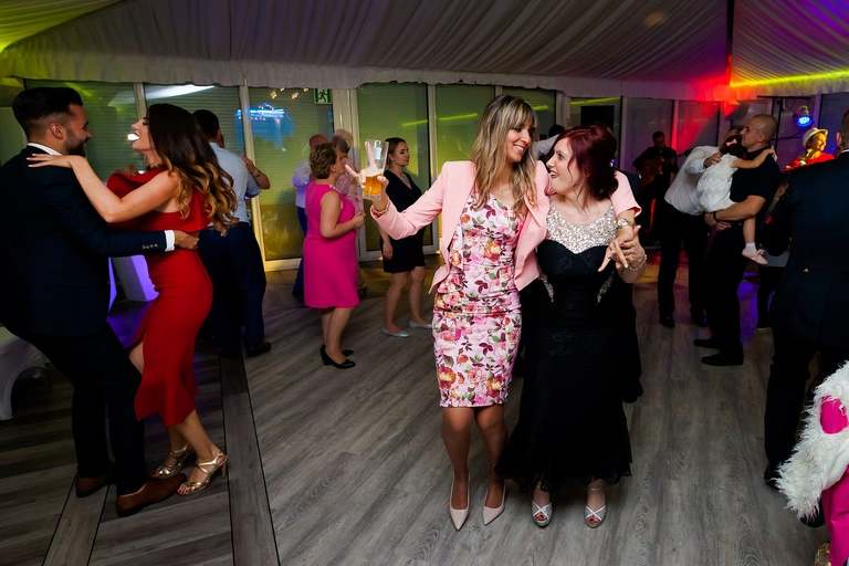 fotografia slubna szczyrk, zdjecia slubne szczyrk, slub w kosciele na gorce w szczyrku, wesele w hotelu alpin szczyrk, hotel alpin szczyrk, kosciol na gorce szczyrk, wesele w alpinie, fotograf slubny zakopane, zdjecia slubne zakopane, fotografia slubna zakopane, zdjecia slubne bielsko, fotograf slubny bielsko, fotografia slubna cieszyn, www.magiaobrazu.com, zdjecia slubne bielsko, fotografia slubna slask, zdjecia slubne zywiec, zdjecia slubne cieszyn, dwoch fotografow na slub, zdjecia slubne slask,