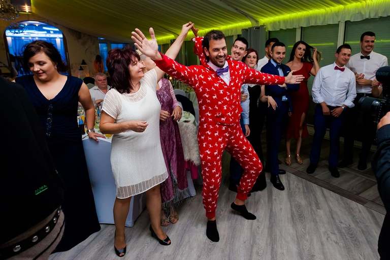 fotografia slubna szczyrk, zdjecia slubne szczyrk, slub w kosciele na gorce w szczyrku, wesele w hotelu alpin szczyrk, hotel alpin szczyrk, kosciol na gorce szczyrk, wesele w alpinie, fotograf slubny zakopane, zdjecia slubne zakopane, fotografia slubna zakopane, zdjecia slubne bielsko, fotograf slubny bielsko, fotografia slubna cieszyn, www.magiaobrazu.com, zdjecia slubne bielsko, fotografia slubna slask, zdjecia slubne zywiec, zdjecia slubne cieszyn, dwoch fotografow na slub, zdjecia slubne slask,