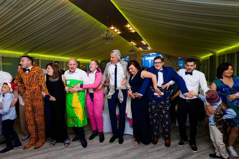 fotografia slubna szczyrk, zdjecia slubne szczyrk, slub w kosciele na gorce w szczyrku, wesele w hotelu alpin szczyrk, hotel alpin szczyrk, kosciol na gorce szczyrk, wesele w alpinie, fotograf slubny zakopane, zdjecia slubne zakopane, fotografia slubna zakopane, zdjecia slubne bielsko, fotograf slubny bielsko, fotografia slubna cieszyn, www.magiaobrazu.com, zdjecia slubne bielsko, fotografia slubna slask, zdjecia slubne zywiec, zdjecia slubne cieszyn, dwoch fotografow na slub, zdjecia slubne slask,