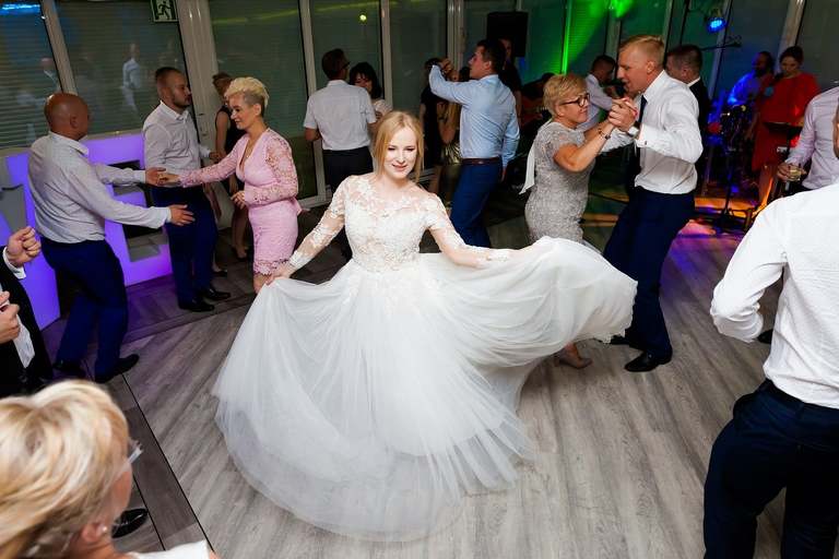 fotografia slubna szczyrk, zdjecia slubne szczyrk, slub w kosciele na gorce w szczyrku, wesele w hotelu alpin szczyrk, hotel alpin szczyrk, kosciol na gorce szczyrk, wesele w alpinie, fotograf slubny zakopane, zdjecia slubne zakopane, fotografia slubna zakopane, zdjecia slubne bielsko, fotograf slubny bielsko, fotografia slubna cieszyn, www.magiaobrazu.com, zdjecia slubne bielsko, fotografia slubna slask, zdjecia slubne zywiec, zdjecia slubne cieszyn, dwoch fotografow na slub, zdjecia slubne slask,