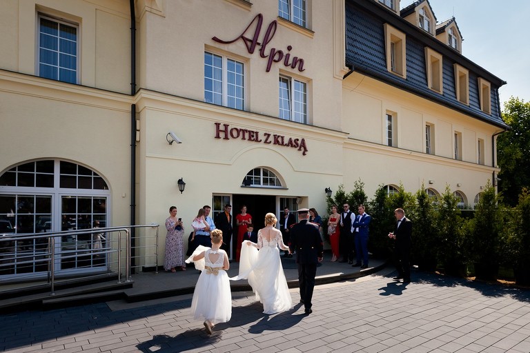 fotografia slubna szczyrk, zdjecia slubne szczyrk, slub w kosciele na gorce w szczyrku, wesele w hotelu alpin szczyrk, hotel alpin szczyrk, kosciol na gorce szczyrk, wesele w alpinie, fotograf slubny zakopane, zdjecia slubne zakopane, fotografia slubna zakopane, zdjecia slubne bielsko, fotograf slubny bielsko, fotografia slubna cieszyn, www.magiaobrazu.com, zdjecia slubne bielsko, fotografia slubna slask, zdjecia slubne zywiec, zdjecia slubne cieszyn, dwoch fotografow na slub, zdjecia slubne slask,