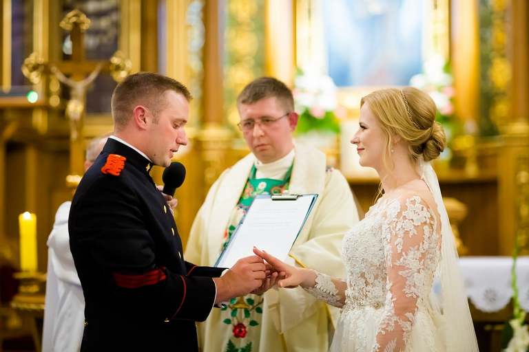 fotografia slubna szczyrk, zdjecia slubne szczyrk, slub w kosciele na gorce w szczyrku, wesele w hotelu alpin szczyrk, hotel alpin szczyrk, kosciol na gorce szczyrk, wesele w alpinie, fotograf slubny zakopane, zdjecia slubne zakopane, fotografia slubna zakopane, zdjecia slubne bielsko, fotograf slubny bielsko, fotografia slubna cieszyn, www.magiaobrazu.com, zdjecia slubne bielsko, fotografia slubna slask, zdjecia slubne zywiec, zdjecia slubne cieszyn, dwoch fotografow na slub, zdjecia slubne slask,