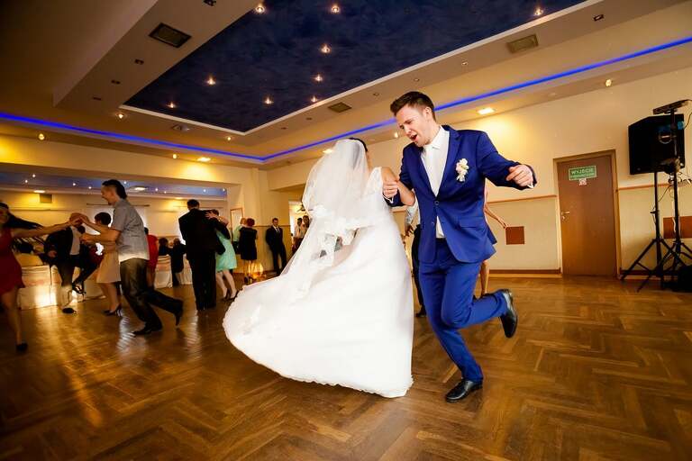 fotografia slubna slask, zdjecia slubne bielsko, fotograf slubny bielsko, zdjecia slubne slask, wesele w osp ligota, slub w kosciele sw barbary w czechowicach, zdjecia slubne katowice, dwoch fotografow na slub, fotografia slubna krakow, zdjecia slubne pszczyna, fotograf slubny slask