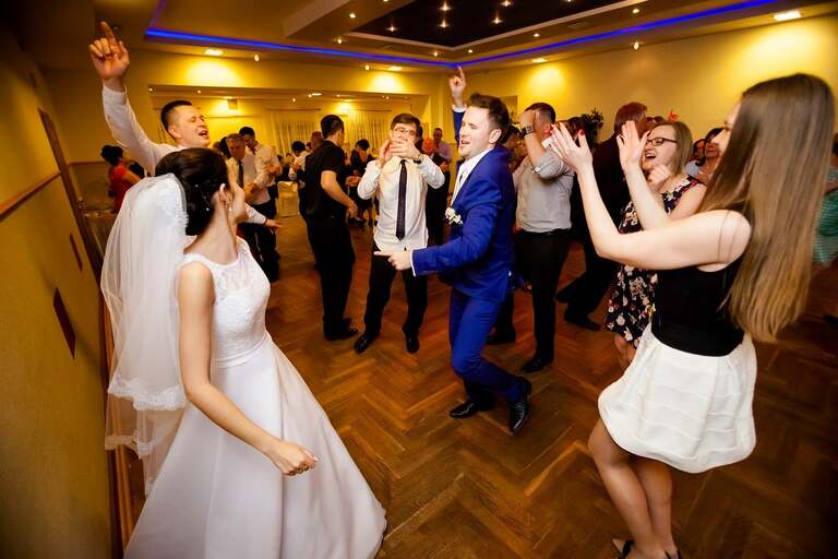 fotografia slubna slask, zdjecia slubne bielsko, fotograf slubny bielsko, zdjecia slubne slask, wesele w osp ligota, slub w kosciele sw barbary w czechowicach, zdjecia slubne katowice, dwoch fotografow na slub, fotografia slubna krakow, zdjecia slubne pszczyna, fotograf slubny slask