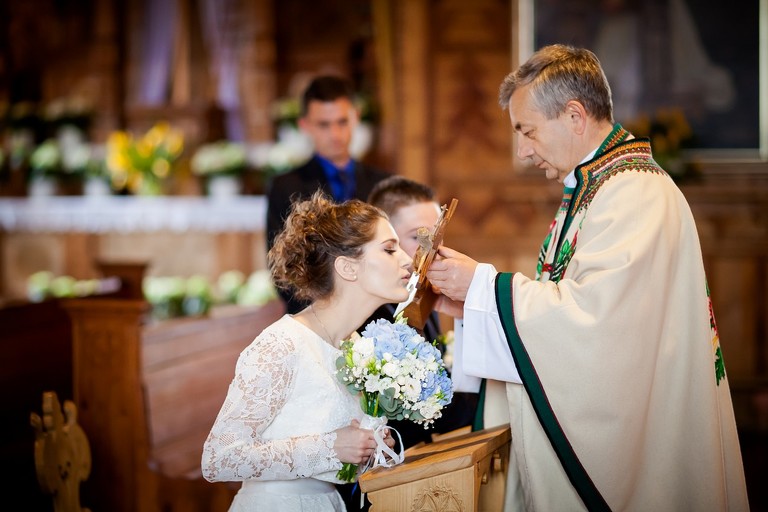 www.magiaobrazu.com, plener slubny w Tatrach, sesja ślubna tatrzanskie doliny; slub w koscielisku, karczma szymaszkowa zakopane, wesele w karczmie szymaszkowa zakopane; fotografia ślubna Tatry, tatrzanski plener slubny, sesja slubna w gorach, plener slubny w gorach, fotografia ślubna, fotograf ślubny Kraków, fotografowie ślubni, fotograf małopolska,dwóch fotografów na ślub; Anna i Jacek Bieniek; zdjęcia ślubne śląsk; sesja slubna na polanie