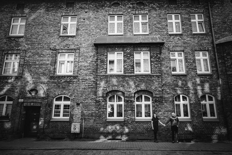 sesja narzeczenska nikiszowiec, sesja z tandemem, plener z tandemem, sesja narzeczenska na tandemie, miejska sesja narzeczenska, miejski plener narzeczenski, sesja zareczynowa slask, zdjecia zareczynowe slask, www.magiaobrazu.com, fotografia slubna śląsk, fotograf slubny krakow, zdjecia przedslubne slask, fotografia slubna slask, romantyczna sesja narzeczenska, engagement session, prewedding photosession,