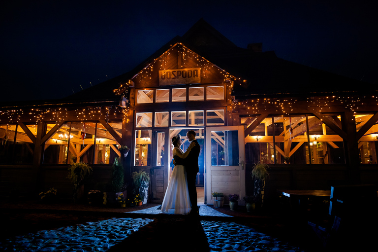 fotografia slubna nowy sacz, zdjecia slubne nowy sacz, slub w skansenie nowy sacz, wesele w miasteczku galicyjskim w nowym saczu, miasteczko galicyjskie nowy sacz, fotograf slubny zakopane, zdjecia slubne zakopane, fotografia slubna zakopane, zdjecia slubne bielsko, fotograf slubny bielsko, fotografia slubna cieszyn, www.magiaobrazu.com, zdjecia slubne bielsko, fotografia slubna slask, zdjecia slubne zywiec, zdjecia slubne cieszyn, dwoch fotografow na slub, zdjecia slubne slask,