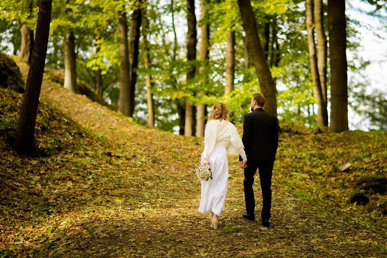 plener slubny lanckorona, sesja slubna lanckorona, sesja slubna w gorach, plener slubny w gorach, sesja slubna w beskidach, plener slubny beskidy, zdjecia slubne zywiec, fotografia slubna slask, zdjecia slubne slask, romantyczny plener slubny, fotograf slubny bielsko, plener slubny w lesie slask, sesja slubna w lesie slask, plener slubny las slask, fotografia slubna slask, zdjecia slubne slask, fotografia slubna katowice, zdjecia slubne katowice, romantyczna sesja slubna slask, zdjecia slubne bielsko, fotografia slubna bielsko, oryginalny plener slubny, oryginalna sesja slubna, www.magiaobrazu.com, Anna i Jacek Bieniek,