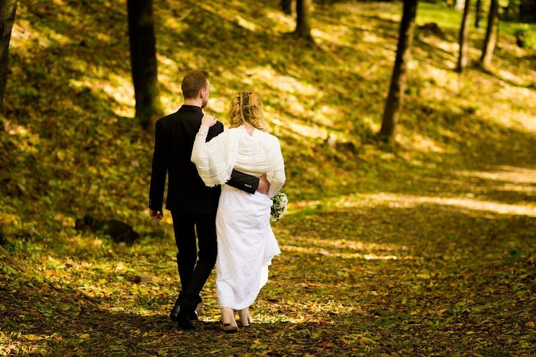 plener slubny lanckorona, sesja slubna lanckorona, sesja slubna w gorach, plener slubny w gorach, sesja slubna w beskidach, plener slubny beskidy, zdjecia slubne zywiec, fotografia slubna slask, zdjecia slubne slask, romantyczny plener slubny, fotograf slubny bielsko, plener slubny w lesie slask, sesja slubna w lesie slask, plener slubny las slask, fotografia slubna slask, zdjecia slubne slask, fotografia slubna katowice, zdjecia slubne katowice, romantyczna sesja slubna slask, zdjecia slubne bielsko, fotografia slubna bielsko, oryginalny plener slubny, oryginalna sesja slubna, www.magiaobrazu.com, Anna i Jacek Bieniek,