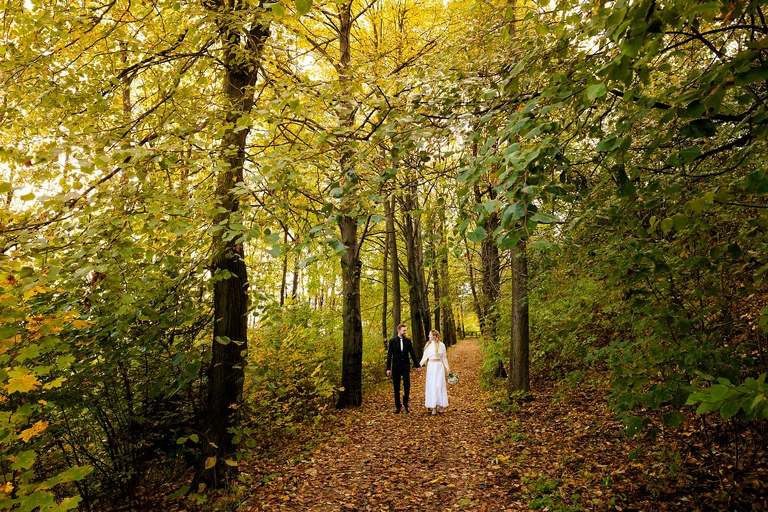 plener slubny lanckorona, sesja slubna lanckorona, sesja slubna w gorach, plener slubny w gorach, sesja slubna w beskidach, plener slubny beskidy, zdjecia slubne zywiec, fotografia slubna slask, zdjecia slubne slask, romantyczny plener slubny, fotograf slubny bielsko, plener slubny w lesie slask, sesja slubna w lesie slask, plener slubny las slask, fotografia slubna slask, zdjecia slubne slask, fotografia slubna katowice, zdjecia slubne katowice, romantyczna sesja slubna slask, zdjecia slubne bielsko, fotografia slubna bielsko, oryginalny plener slubny, oryginalna sesja slubna, www.magiaobrazu.com, Anna i Jacek Bieniek,