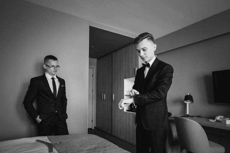 fotografia slubna, fotografia slubna krakow, zdjecia slubne krakow, fotograf slubny krakow, fotograf na wesele krakow, slub w kosciele na skalce w krakowie, kosciol na skalce krakow, wesele w witkowej chacie, hotel witek krakow, witkowa chata, wiosenny slub krakow, zdjecia slubne slask, fotografowie slubni krakow, dwoch fotografow na slub, najpiekniejsze zdjecia slubne, najlepsze zdjecia slubne, zdjecia slubne bielsko, fotograf slubny bielsko, www.magiaobrazu.com, zdjecia slubne bielsko, fotografia slubna slask, fotograf cieszyn, zdjecia slubne cieszyn