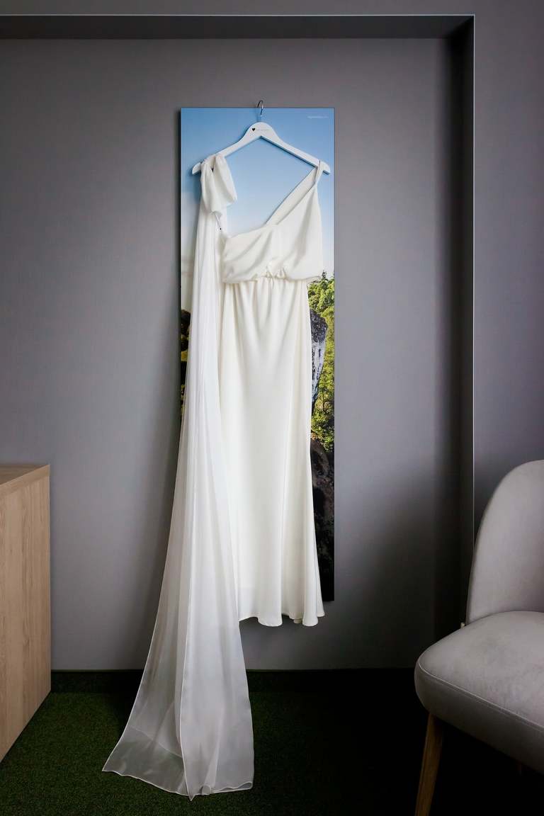 fotografia slubna, fotografia slubna krakow, zdjecia slubne krakow, fotograf slubny krakow, fotograf na wesele krakow, slub w kosciele na skalce w krakowie, kosciol na skalce krakow, wesele w witkowej chacie, hotel witek krakow, witkowa chata, wiosenny slub krakow, zdjecia slubne slask, fotografowie slubni krakow, dwoch fotografow na slub, najpiekniejsze zdjecia slubne, najlepsze zdjecia slubne, zdjecia slubne bielsko, fotograf slubny bielsko, www.magiaobrazu.com, zdjecia slubne bielsko, fotografia slubna slask, fotograf cieszyn, zdjecia slubne cieszyn