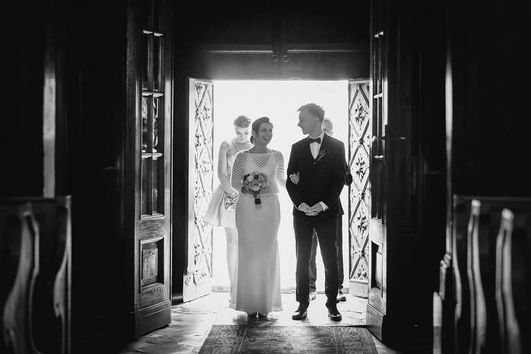 fotografia slubna, fotografia slubna krakow, zdjecia slubne krakow, fotograf slubny krakow, fotograf na wesele krakow, slub w kosciele na skalce w krakowie, kosciol na skalce krakow, wesele w witkowej chacie, hotel witek krakow, witkowa chata, wiosenny slub krakow, zdjecia slubne slask, fotografowie slubni krakow, dwoch fotografow na slub, najpiekniejsze zdjecia slubne, najlepsze zdjecia slubne, zdjecia slubne bielsko, fotograf slubny bielsko, www.magiaobrazu.com, zdjecia slubne bielsko, fotografia slubna slask, fotograf cieszyn, zdjecia slubne cieszyn