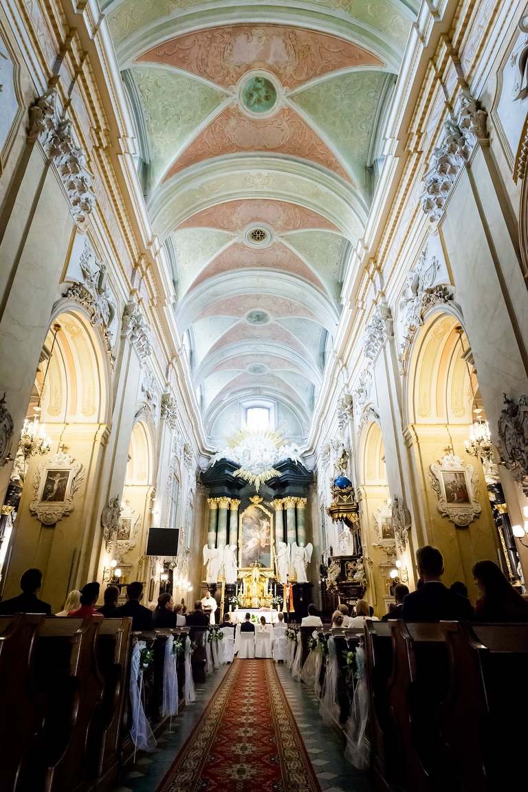 fotografia slubna, fotografia slubna krakow, zdjecia slubne krakow, fotograf slubny krakow, fotograf na wesele krakow, slub w kosciele na skalce w krakowie, kosciol na skalce krakow, wesele w witkowej chacie, hotel witek krakow, witkowa chata, wiosenny slub krakow, zdjecia slubne slask, fotografowie slubni krakow, dwoch fotografow na slub, najpiekniejsze zdjecia slubne, najlepsze zdjecia slubne, zdjecia slubne bielsko, fotograf slubny bielsko, www.magiaobrazu.com, zdjecia slubne bielsko, fotografia slubna slask, fotograf cieszyn, zdjecia slubne cieszyn