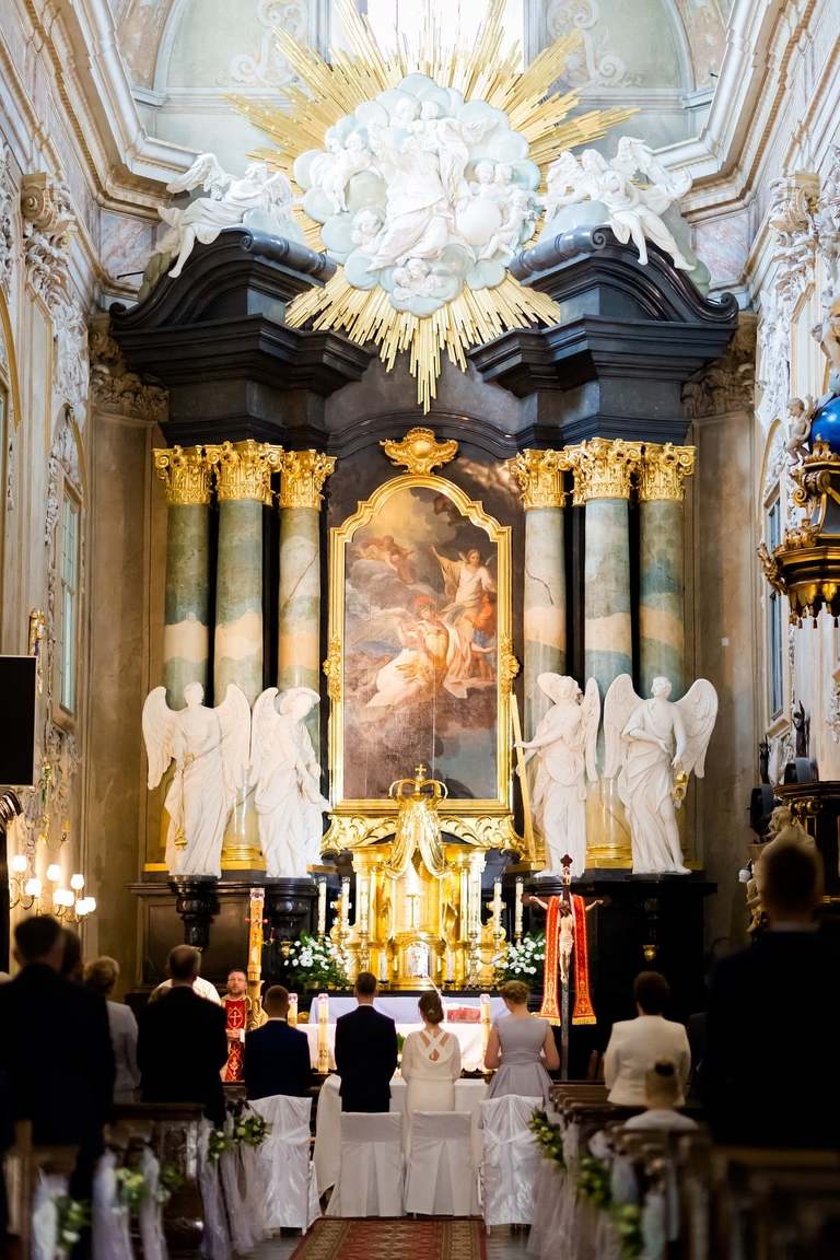 fotografia slubna, fotografia slubna krakow, zdjecia slubne krakow, fotograf slubny krakow, fotograf na wesele krakow, slub w kosciele na skalce w krakowie, kosciol na skalce krakow, wesele w witkowej chacie, hotel witek krakow, witkowa chata, wiosenny slub krakow, zdjecia slubne slask, fotografowie slubni krakow, dwoch fotografow na slub, najpiekniejsze zdjecia slubne, najlepsze zdjecia slubne, zdjecia slubne bielsko, fotograf slubny bielsko, www.magiaobrazu.com, zdjecia slubne bielsko, fotografia slubna slask, fotograf cieszyn, zdjecia slubne cieszyn