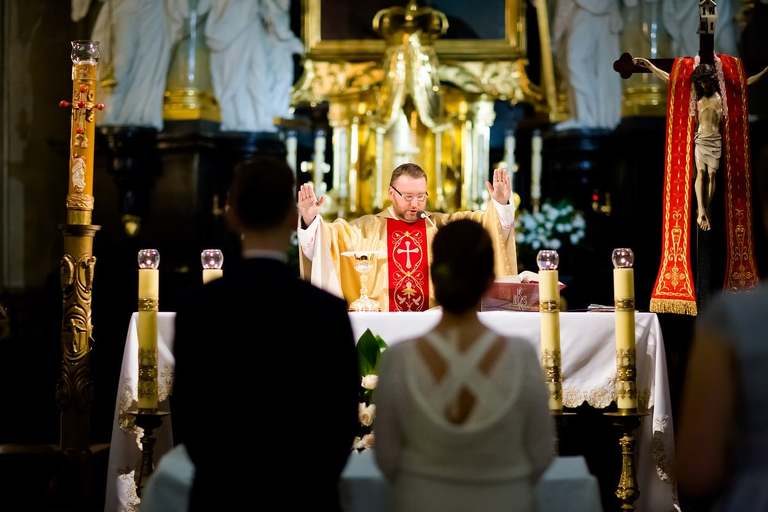 fotografia slubna, fotografia slubna krakow, zdjecia slubne krakow, fotograf slubny krakow, fotograf na wesele krakow, slub w kosciele na skalce w krakowie, kosciol na skalce krakow, wesele w witkowej chacie, hotel witek krakow, witkowa chata, wiosenny slub krakow, zdjecia slubne slask, fotografowie slubni krakow, dwoch fotografow na slub, najpiekniejsze zdjecia slubne, najlepsze zdjecia slubne, zdjecia slubne bielsko, fotograf slubny bielsko, www.magiaobrazu.com, zdjecia slubne bielsko, fotografia slubna slask, fotograf cieszyn, zdjecia slubne cieszyn