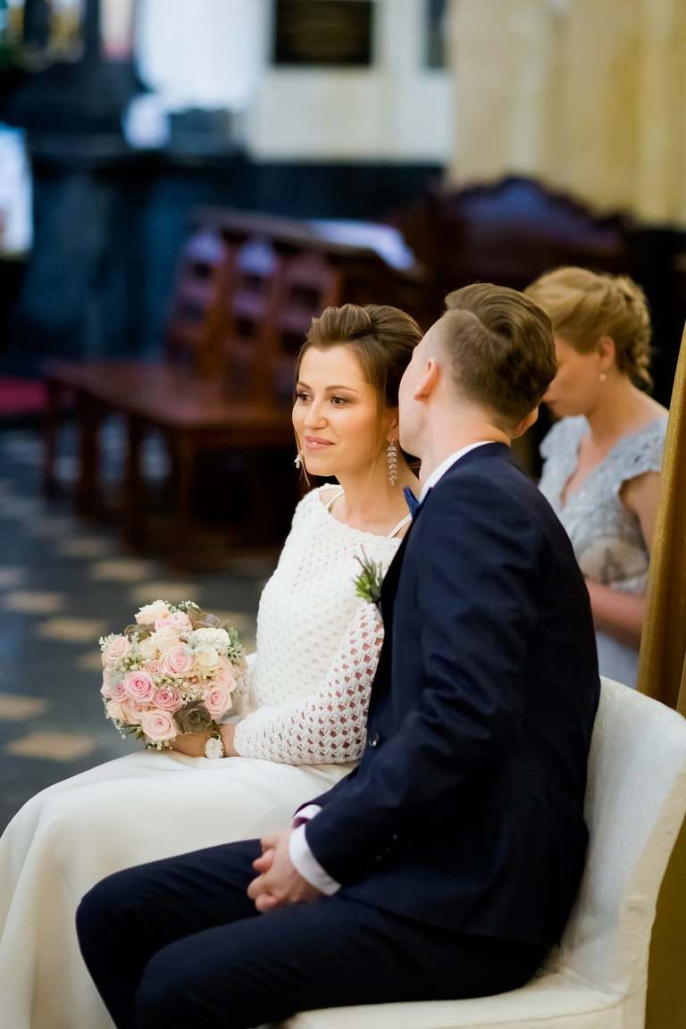 fotografia slubna, fotografia slubna krakow, zdjecia slubne krakow, fotograf slubny krakow, fotograf na wesele krakow, slub w kosciele na skalce w krakowie, kosciol na skalce krakow, wesele w witkowej chacie, hotel witek krakow, witkowa chata, wiosenny slub krakow, zdjecia slubne slask, fotografowie slubni krakow, dwoch fotografow na slub, najpiekniejsze zdjecia slubne, najlepsze zdjecia slubne, zdjecia slubne bielsko, fotograf slubny bielsko, www.magiaobrazu.com, zdjecia slubne bielsko, fotografia slubna slask, fotograf cieszyn, zdjecia slubne cieszyn