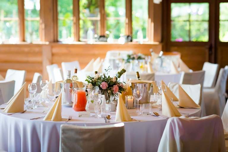 fotografia slubna, fotografia slubna krakow, zdjecia slubne krakow, fotograf slubny krakow, fotograf na wesele krakow, slub w kosciele na skalce w krakowie, kosciol na skalce krakow, wesele w witkowej chacie, hotel witek krakow, witkowa chata, wiosenny slub krakow, zdjecia slubne slask, fotografowie slubni krakow, dwoch fotografow na slub, najpiekniejsze zdjecia slubne, najlepsze zdjecia slubne, zdjecia slubne bielsko, fotograf slubny bielsko, www.magiaobrazu.com, zdjecia slubne bielsko, fotografia slubna slask, fotograf cieszyn, zdjecia slubne cieszyn