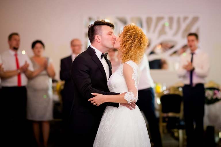 fotografia slubna slask, zdjecia slubne zory, fotograf slubny zory, zdjecia slubne slask, wesele paradise w zorach, slub w kosciele w orzeszu, zdjecia slubne katowice, dwoch fotografow na slub, fotografia slubna krakow, dom przyjec paradise zory, fotografia slubna cieszyn, zdjecia slubne zywiec, fotograf slubny jastrzebie